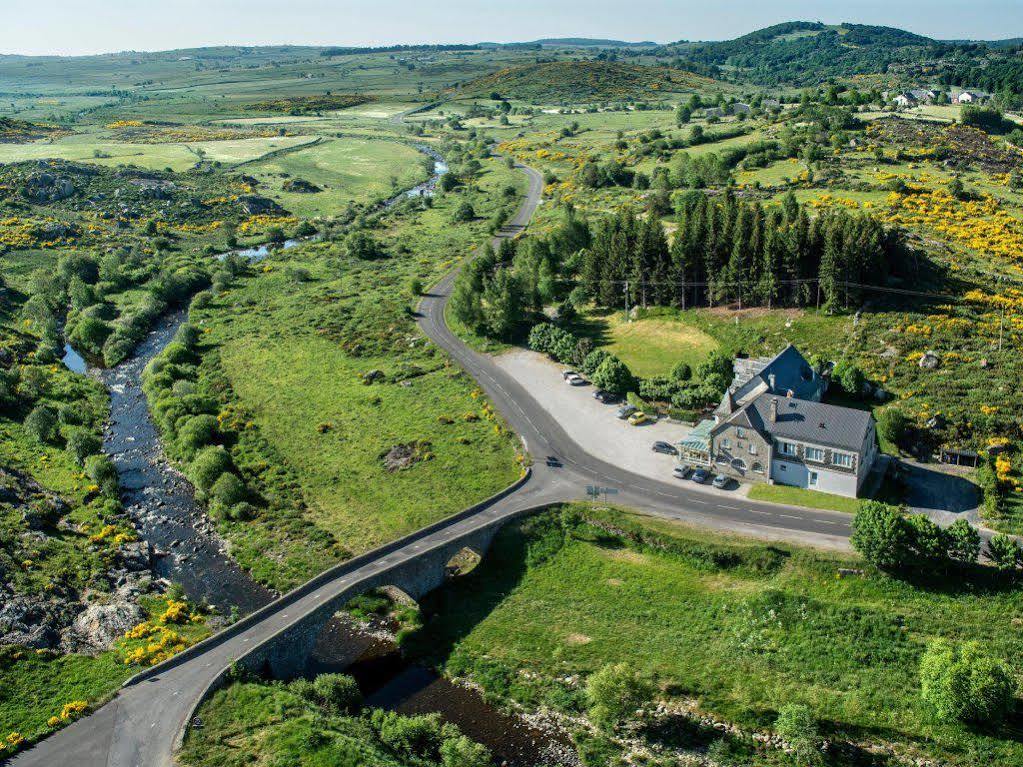 Hotel Le Relais De L'Aubrac Nasbinals Exterior foto